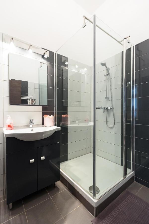 Wiky'S Apartman With 3Bathrooms Budapest Eksteriør billede