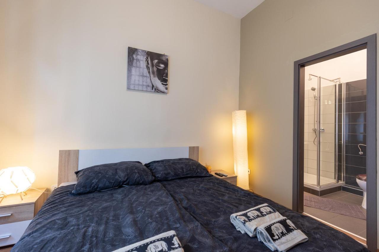 Wiky'S Apartman With 3Bathrooms Budapest Eksteriør billede