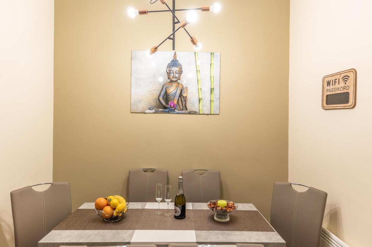 Wiky'S Apartman With 3Bathrooms Budapest Eksteriør billede