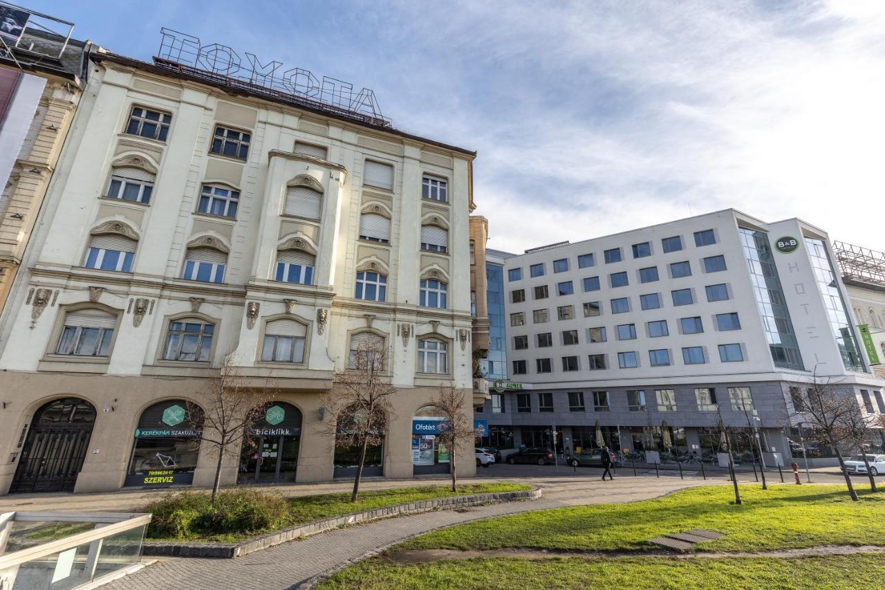 Wiky'S Apartman With 3Bathrooms Budapest Eksteriør billede
